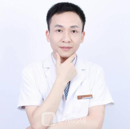 南昌美伊爾吸脂專家   劉立軍