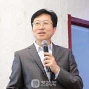 武耀紅和弓軍勝哪個雙眼皮做得好？醫(yī)生實力大比拼