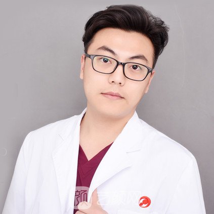馮義