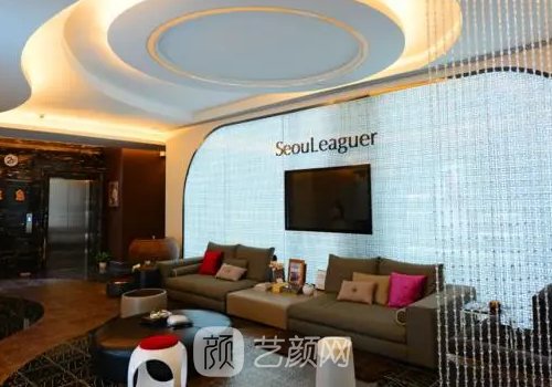 上海隆鼻醫(yī)生排名|任鐘赫